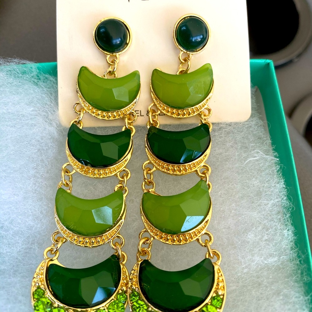 Green moon 🌝 drop rhinestone earrings - Picture 6 of 8
